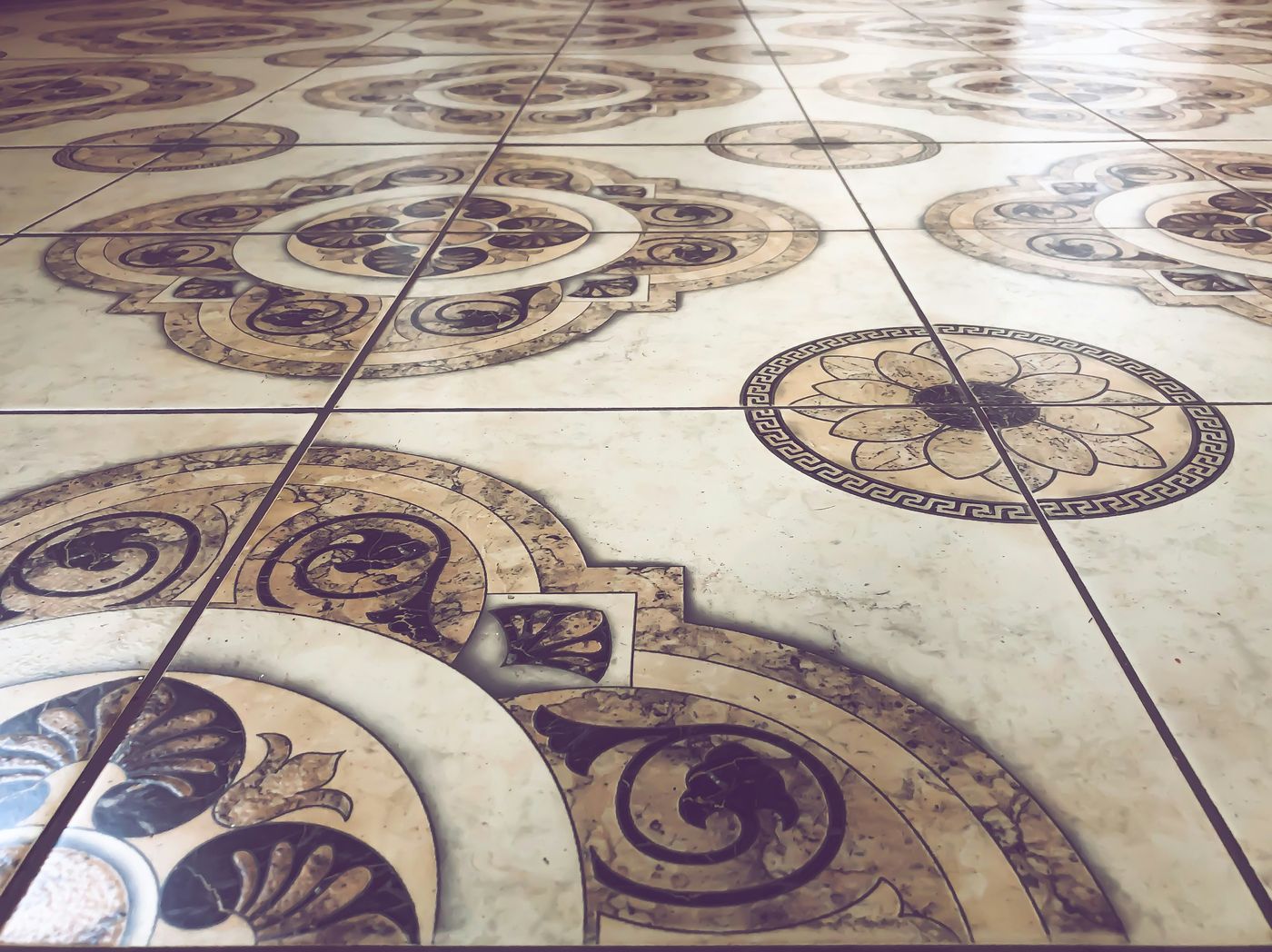 Decorative wholesale floor tile pattern